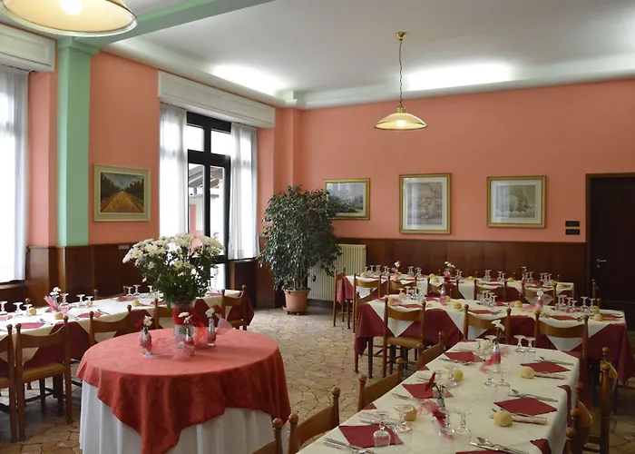 Otel Sala 2*
