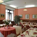 Hotel Sala 2*